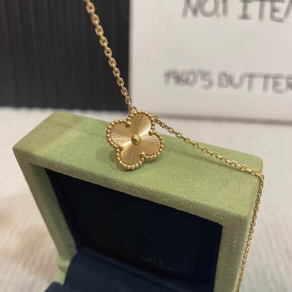 Van Cleef & Arpels Necklace - Picture 4 of 5